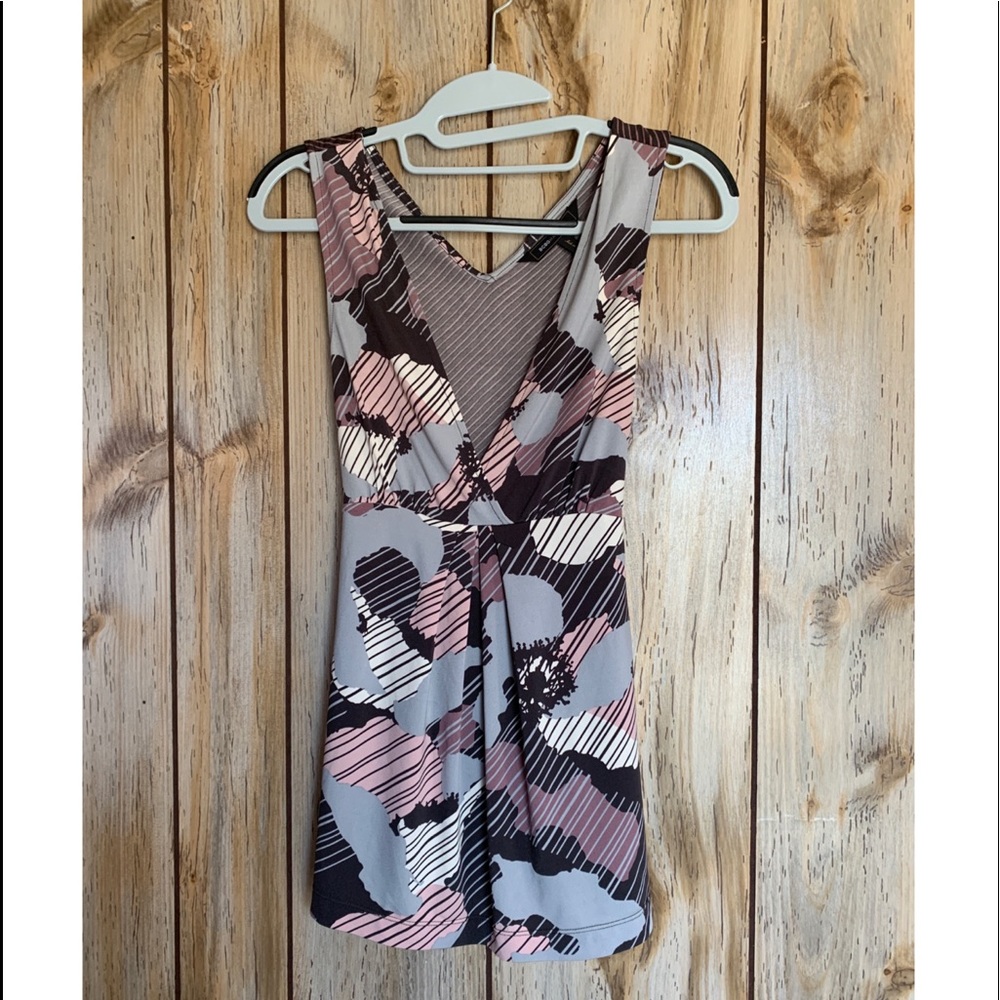 BcbgMaxazria Sleeveless, Tie in Back Top Size S